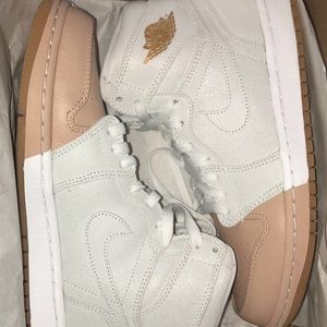 Air Jordan Women’s Shoes / size 9-9.5